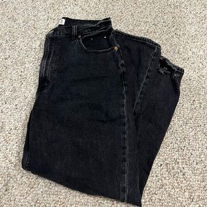 A&F “The Ankle Straight Ultra High Rise” Curve Love jeans